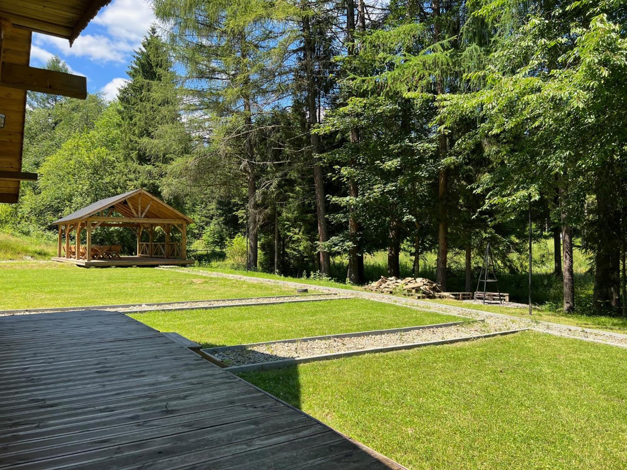 Bieszczady - Baza Usmiechow Chalet *